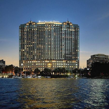 Four Seasons Hotel Cairo At Nile Plaza Esterno foto The Four Seasons Hotel, Cairo at Nile
