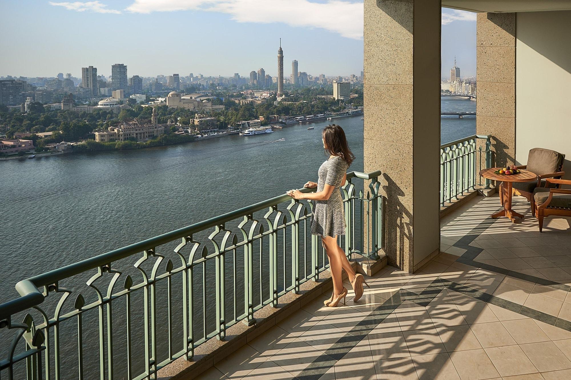 Four Seasons Hotel Cairo At Nile Plaza Esterno foto View from a suite